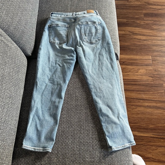 American Eagle outfitters Curvy Mom High Waist Stretch Jeans size 6 Short - Picture 4 of 7